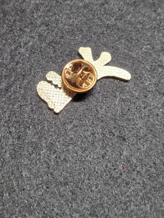 **Green Dinosaur Enamel Pin** - Picture 2 of 2